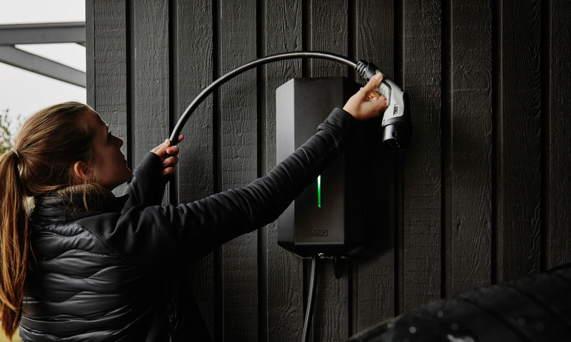 GLB - Single outlet charger